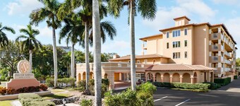 イン オブ ネイプルズ、 タペストリー コレクション バイ ヒルトン