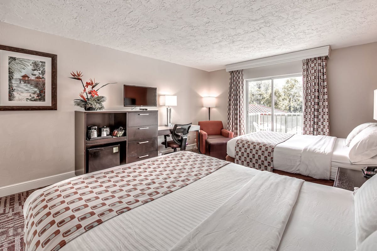 In-room safe, desk, laptop workspace, blackout drapes