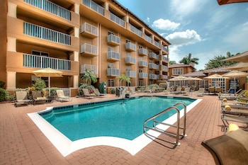 Inn of Naples, Tapestry Collection by Hilton