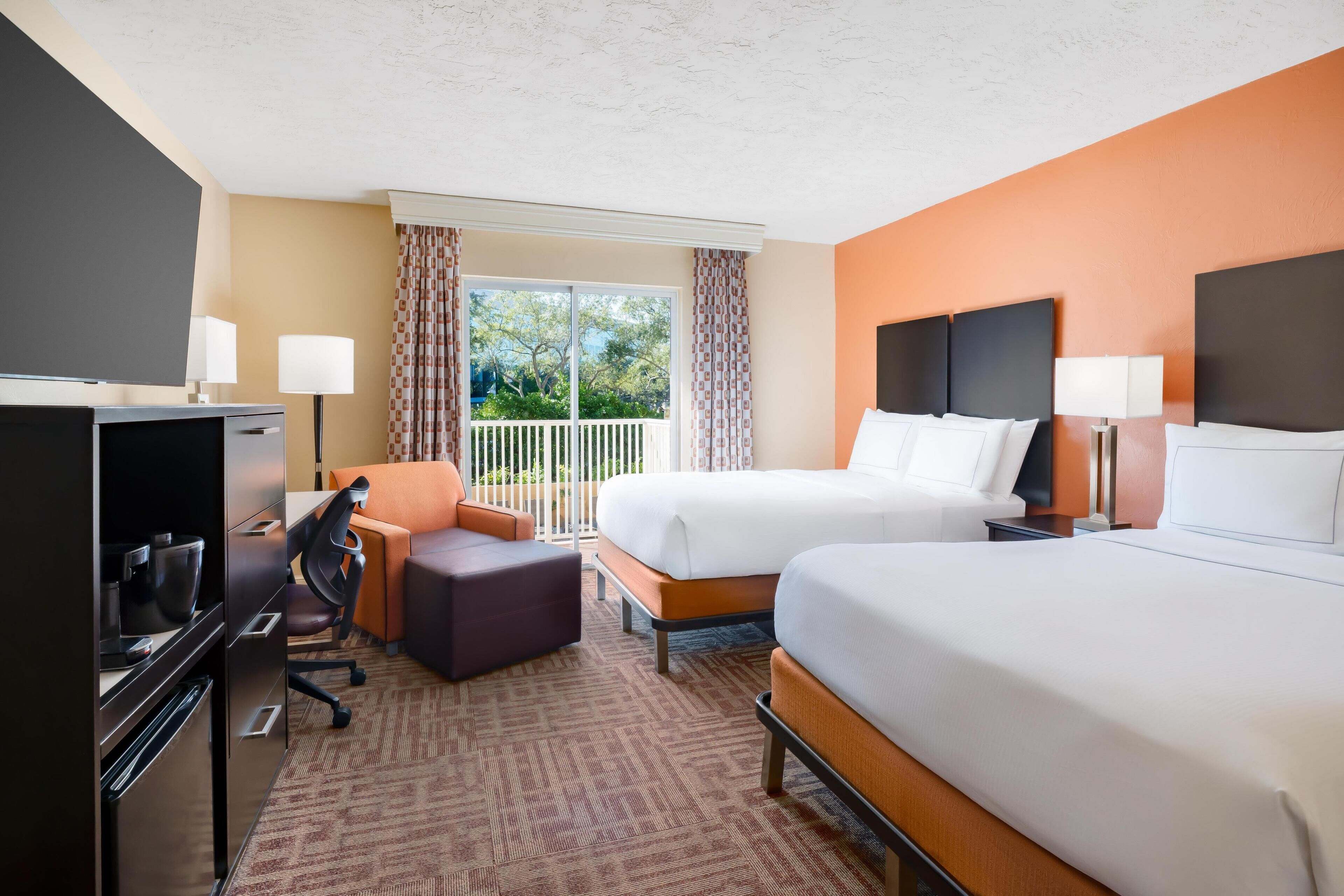 Coffres-forts dans les chambres, bureau