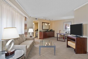 Living area - Harmony Suites Secaucus Meadowlands (Secaucus)
