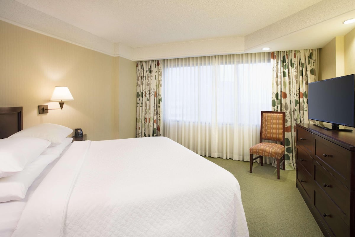 In-room safe, desk, blackout curtains, iron/ironing board