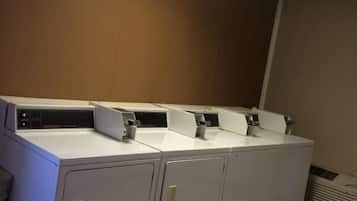 Ruang laundry