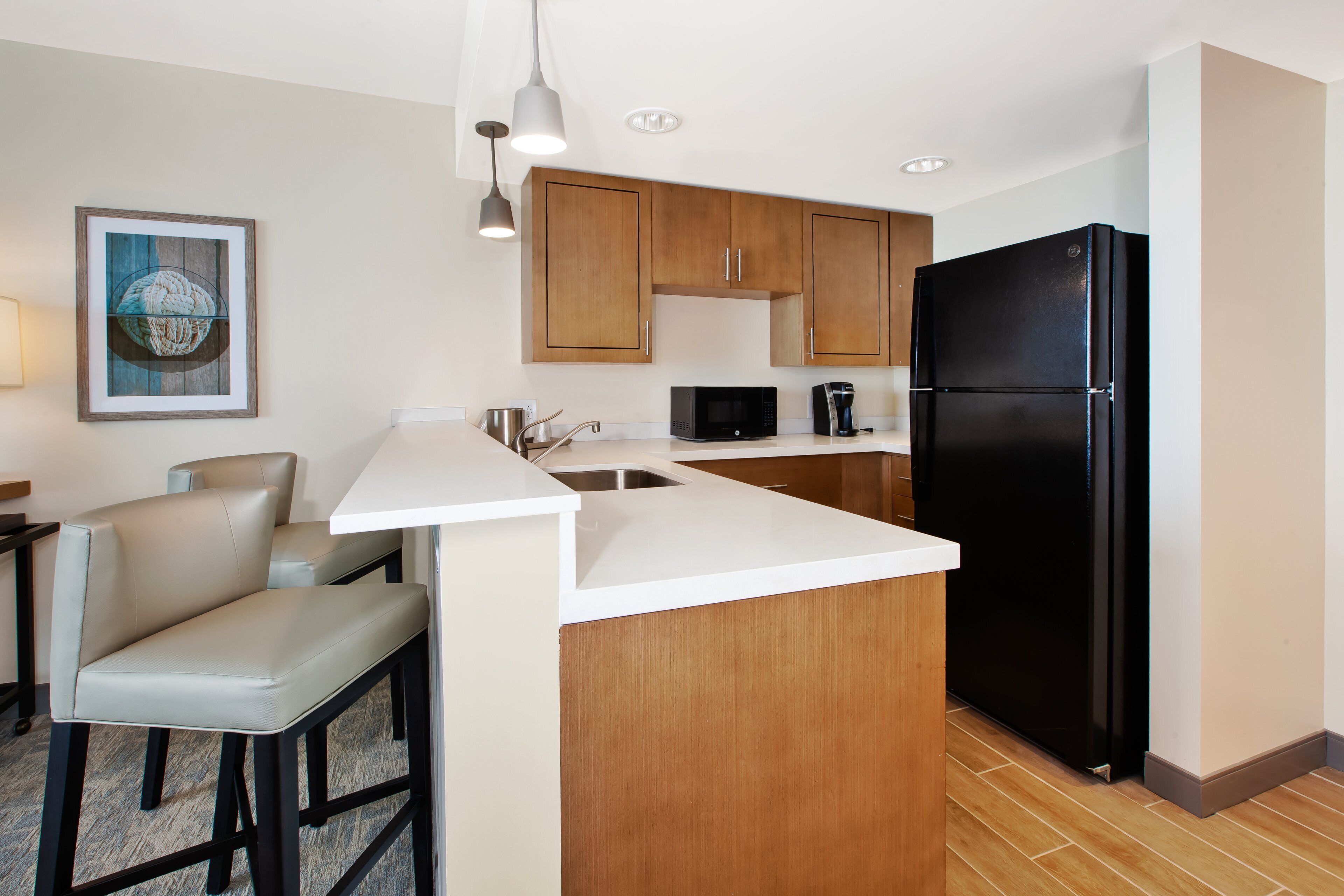 suite, 1 king bed | room amenity