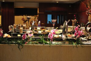 2 Restaurants, Frühstück