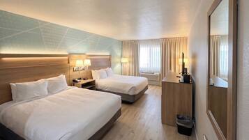 Desk, laptop workspace, iron/ironing board, free WiFi