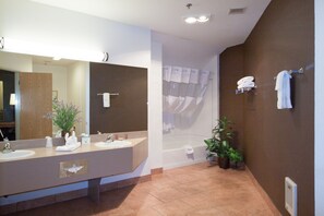 Ensemble douche/baignoire, baignoire d'eau douce