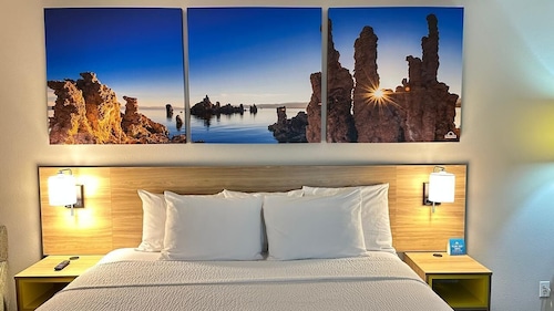 Days Inn by Wyndham Ridgecrest near China Lake Naval Station