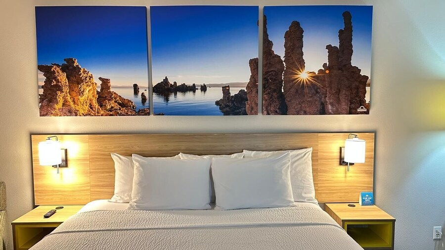 Days Inn by Wyndham Ridgecrest near China Lake Naval Station