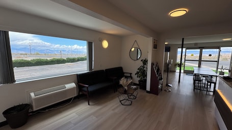 Lobby sitting area. Days Inn by Wyndham Ridgecrest near China Lake Naval Station