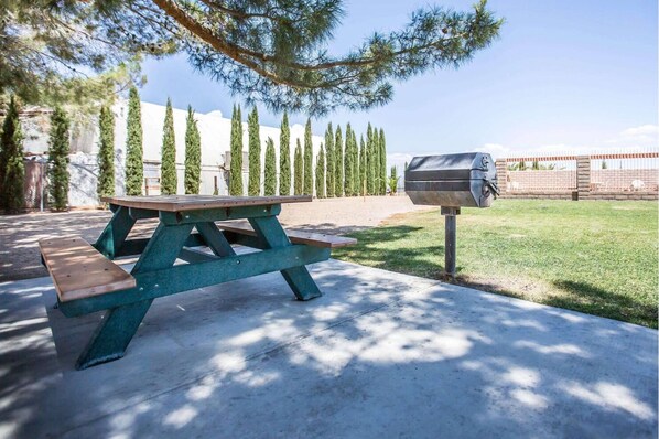 Grill-/Picknickplatz