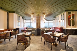 4 restaurants, Chinese cuisine