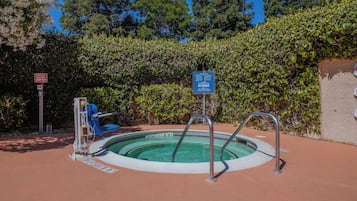 室外 Spa 池