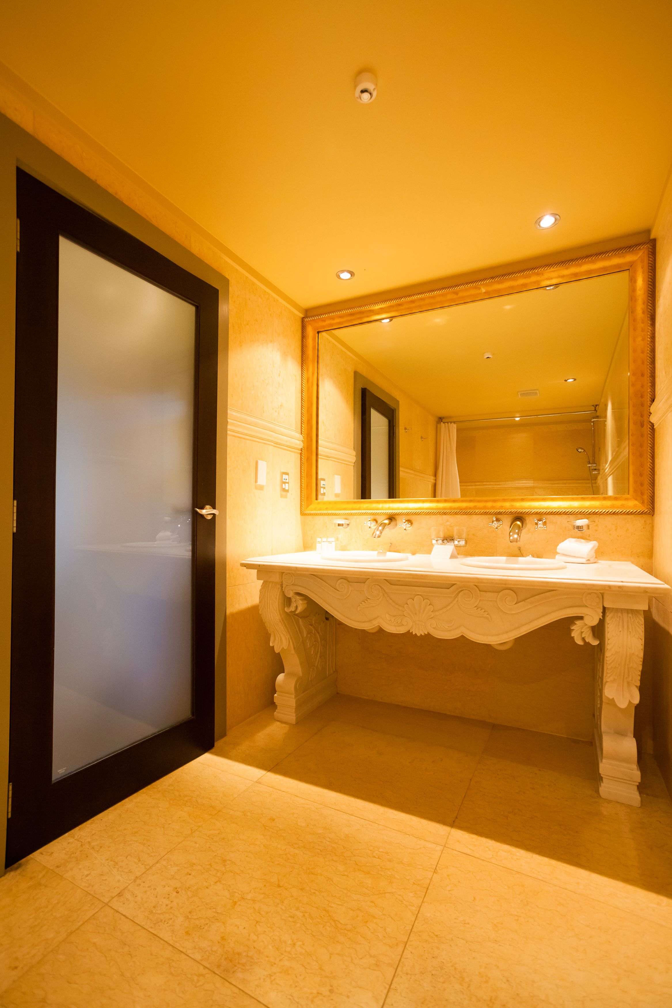 executive river view suite | bathroom sink