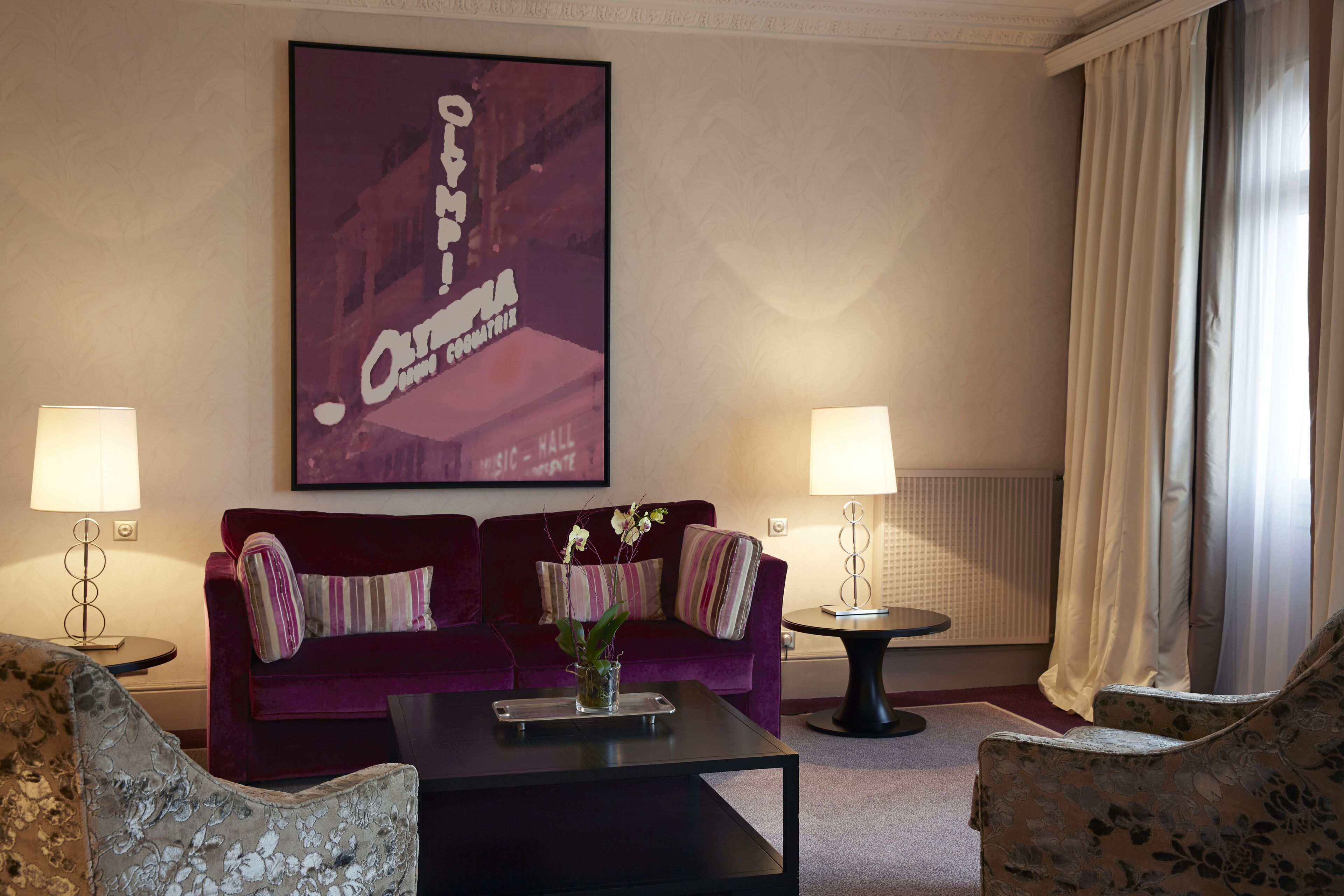 suite coquatrix vue mer (1 lit double et 1 canapé-lit) | living area | 55-inch plasma tv with satellite channels, tv