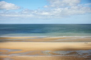 Vue sur la plage ou l’océan