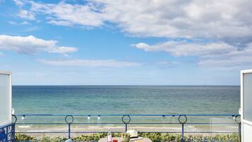 Deluxe-Zimmer, 1Â King-Bett, Terrasse, Meerblick | Terrasse/Patio