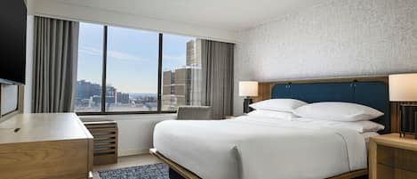 Suite, 1 King Bed with Sofa bed | Premium bedding, pillowtop beds, in-room safe, desk