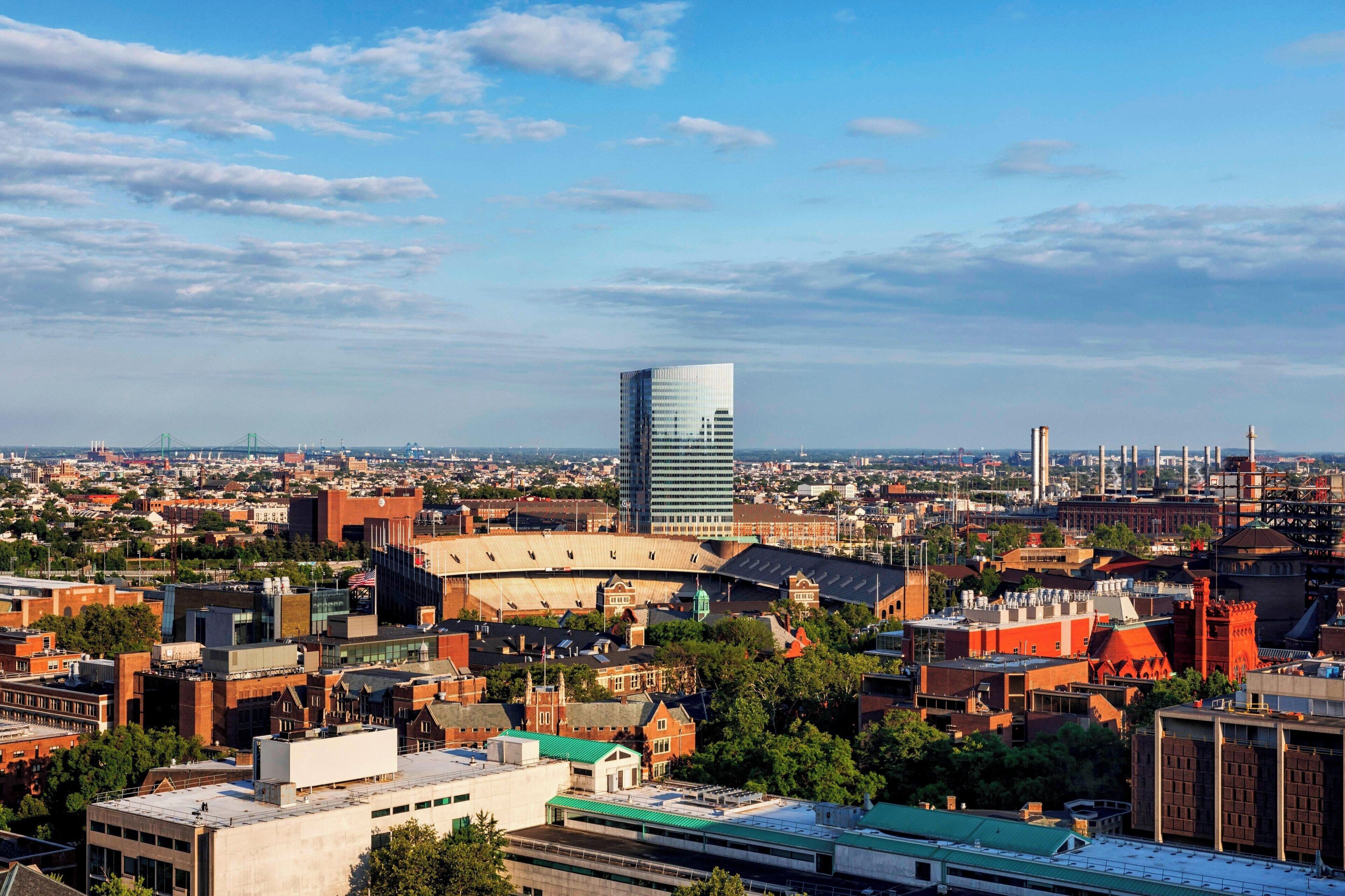 premium bedding, pillow-top beds, in-room safe, desk