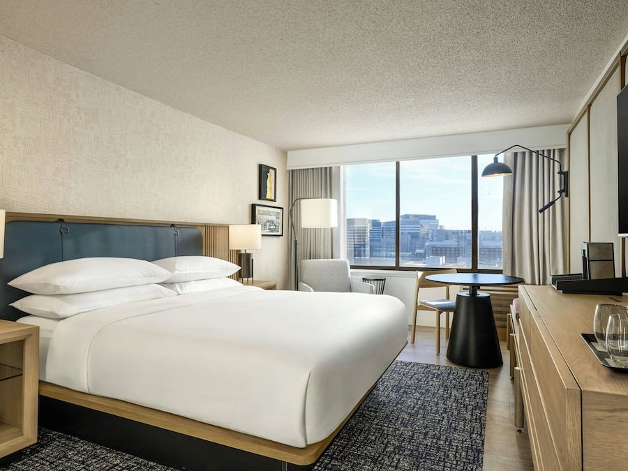 Premium bedding, pillowtop beds, in-room safe, desk