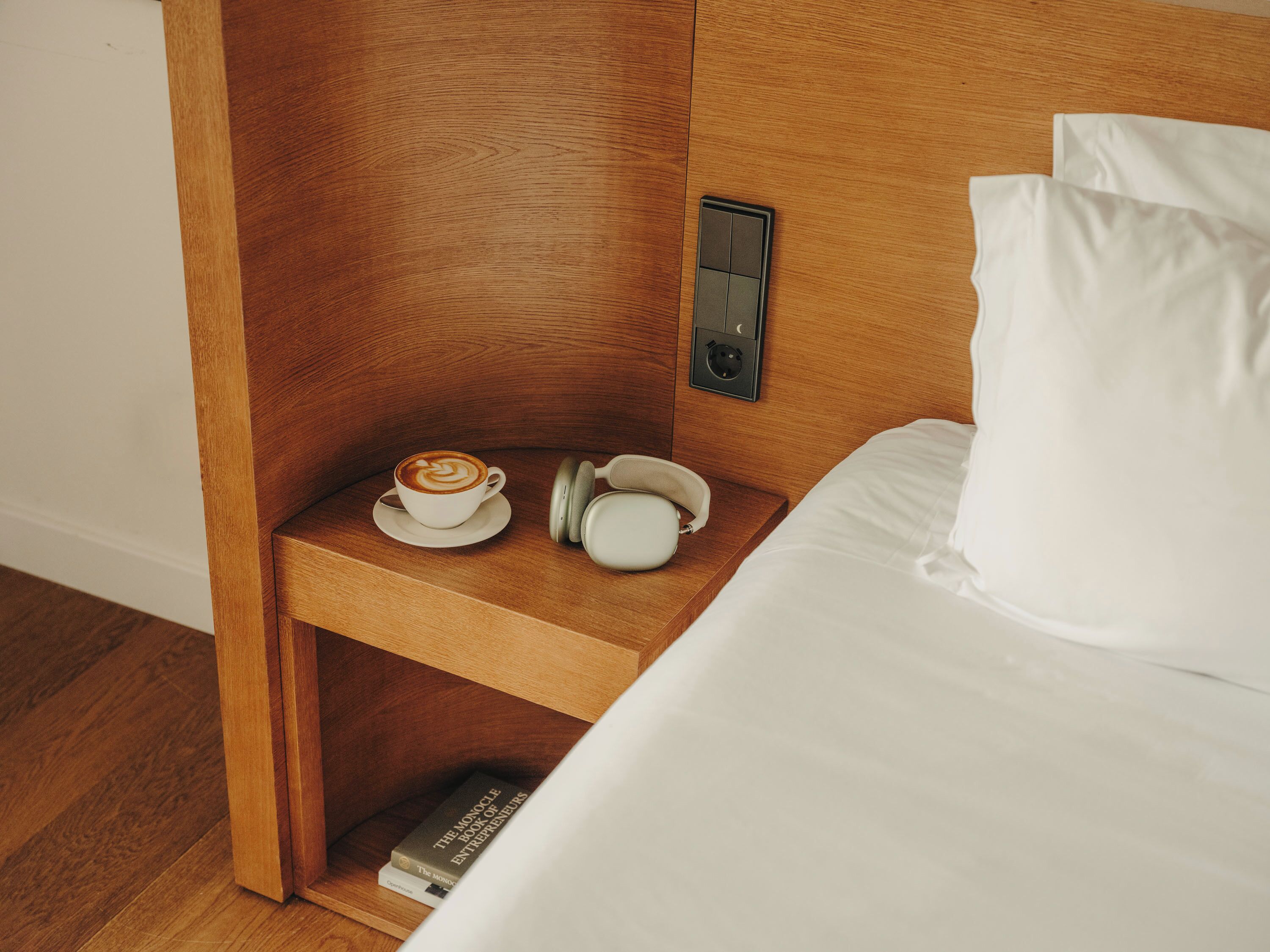 Premium bedding, minibar, in-room safe, desk