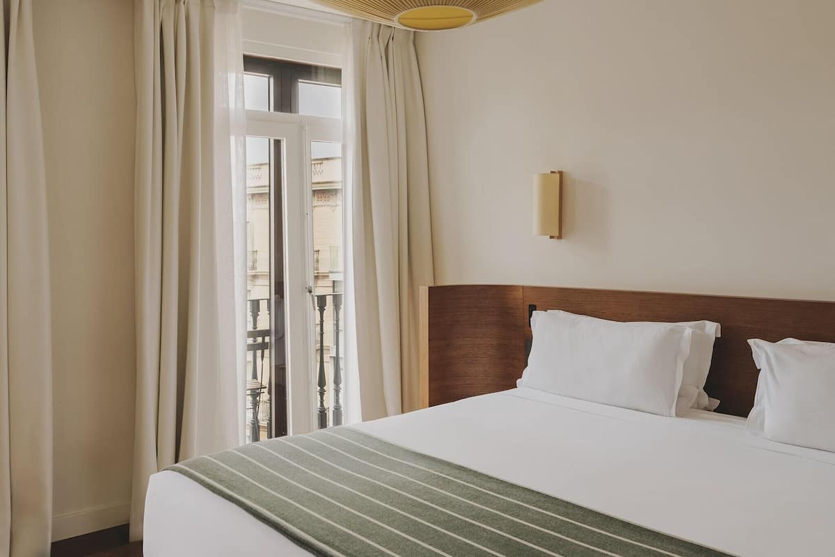 Ropa de cama de alta calidad y minibar