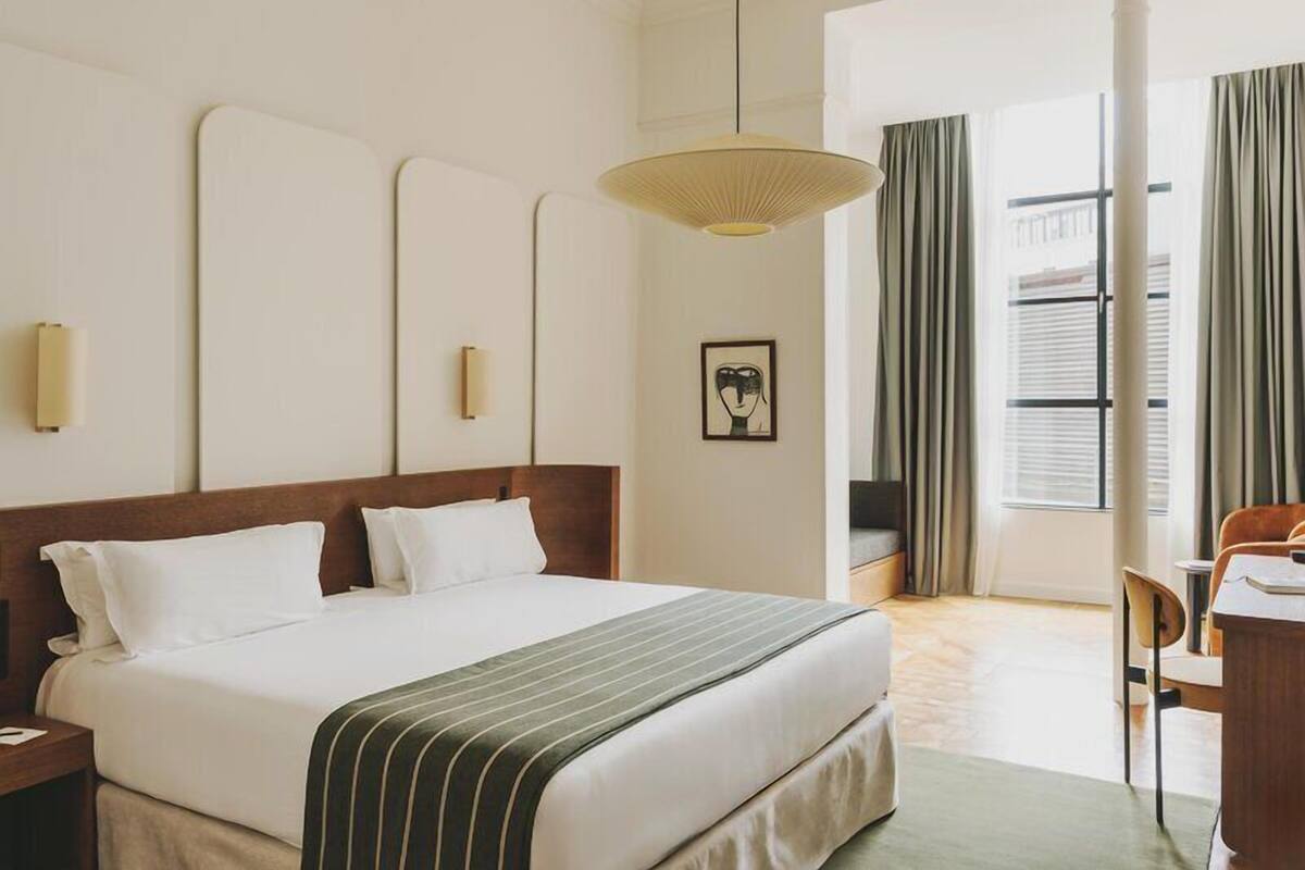 Studio Suite | Premium bedding, minibar, in-room safe, desk