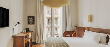 Premium-sengetøj, minibar, pengeskab på værelset, skrivebord