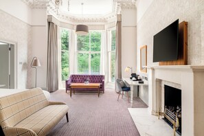 Suite, 1 King Bed