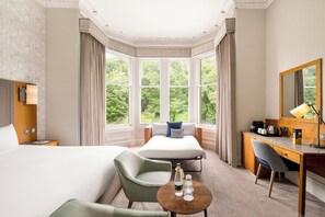 Suite, 1 King Bed with Sofa bed | In-room safe, desk, iron/ironing board, free cribs/infant beds - voco Edinburgh - Royal Terrace by IHG (Edinburgh)