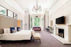 Suite, 1 King Bed