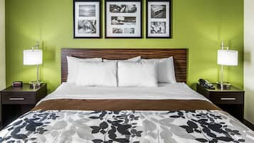 Rom – standard, 1 kingsize-seng, ikke-røyk | Skrivebord, strykejern/-brett, wi-fi (inkludert) og sengetøy