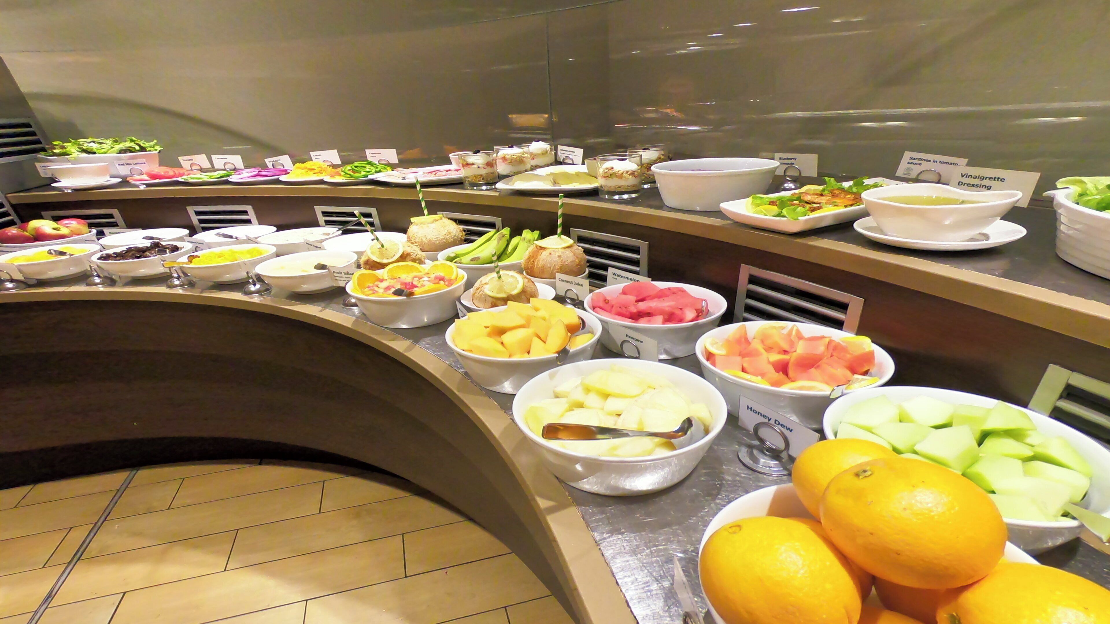 Daily buffet breakfast (PGK 60 per person)