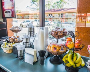 Gratis kontinental frukost 