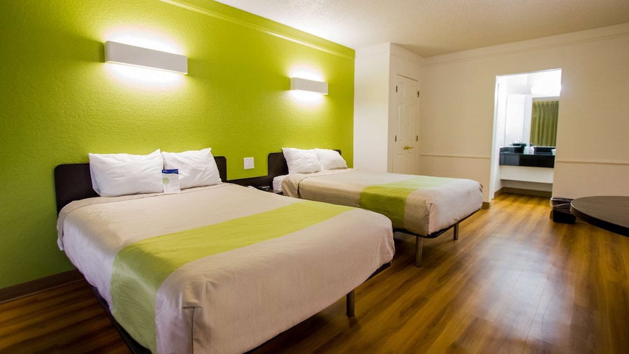 Motel 6 Austin, TX - Midtown