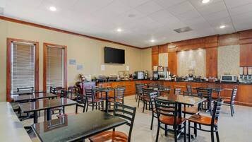 Free daily full breakfast