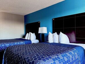 Standard Double Room, 2 Queen Beds | Interior detail
