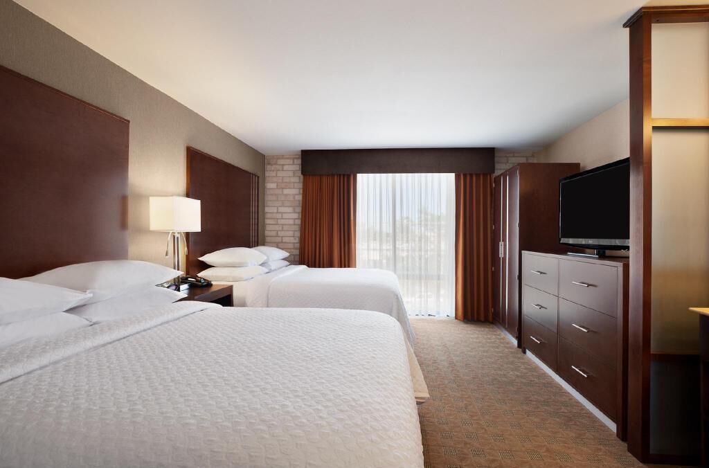 1 bedroom, in-room safe, desk, blackout drapes