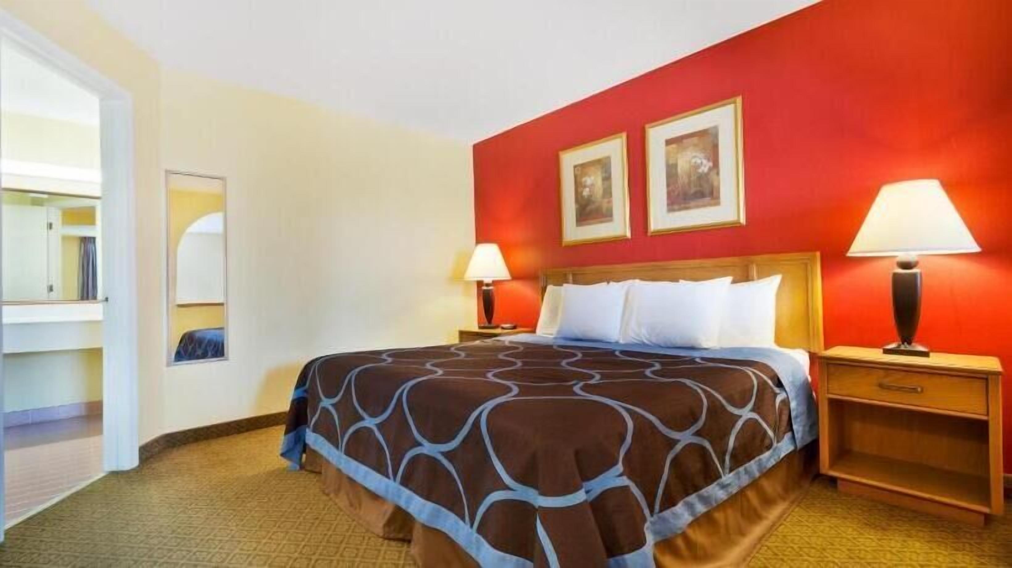 Desk, rollaway beds, free WiFi, bed sheets