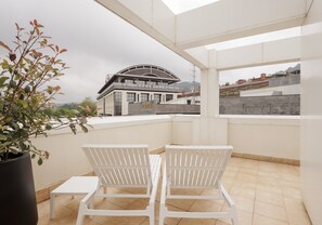 Junior Suite, Terrace | 1 bedroom, minibar, in-room safe, desk