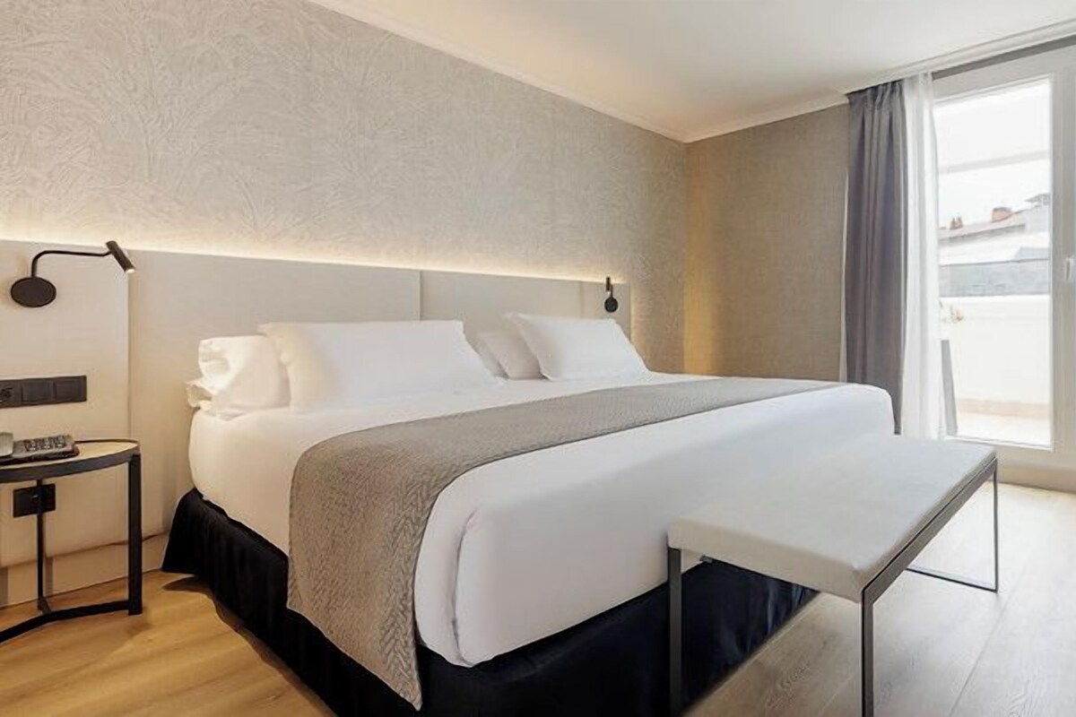STANDARD DOUBLE ROOM