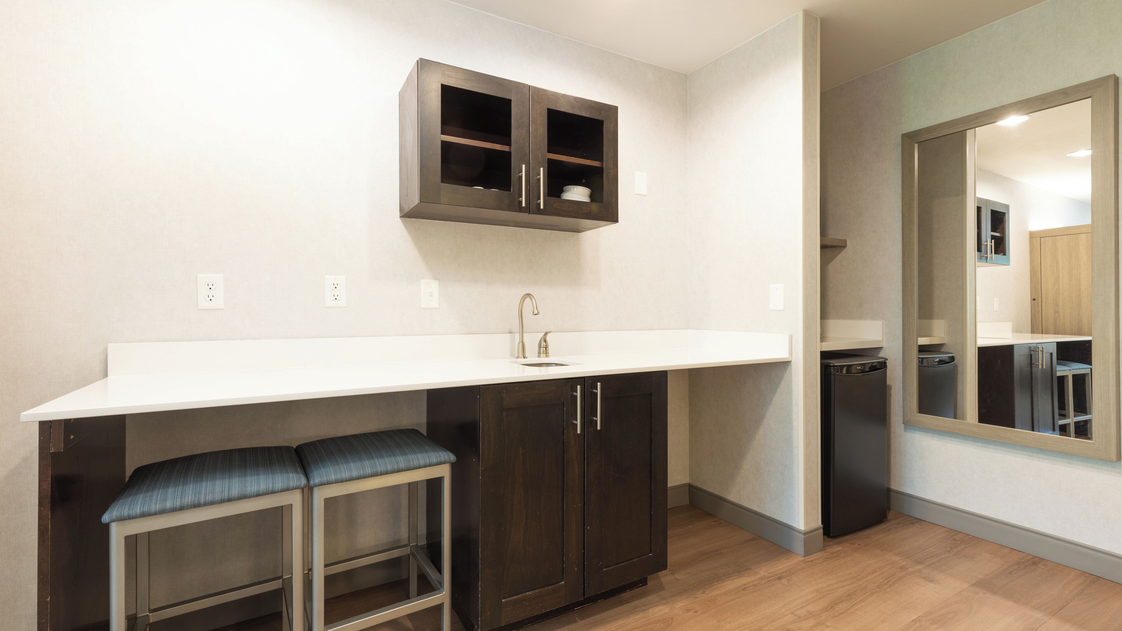 suite, 2 queen beds | private kitchenette | fridge, microwave, coffee/tea maker, cookware/dishes/utensils