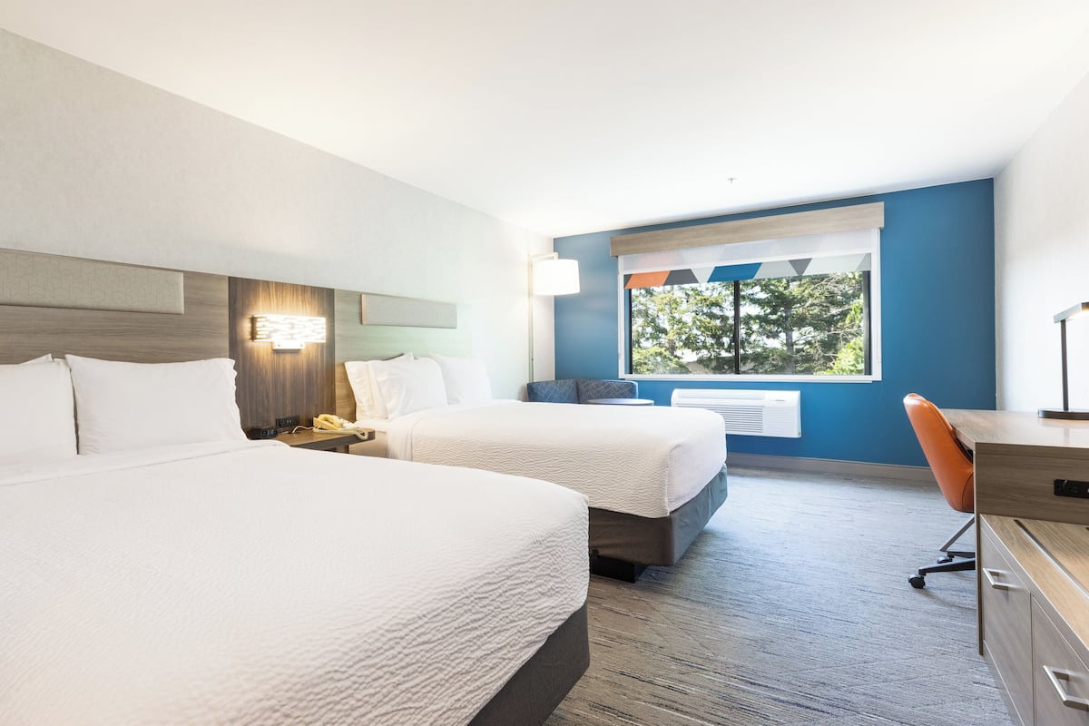 أغطية فراش متميزة وأسرّة بطبقة علوية مريحة وبديكورات فريدة لكل غرفة