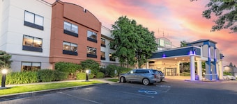 Holiday Inn Express Bellingham by IHG
