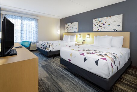 Baymont by Wyndham White Plains Elmsford - Image 13