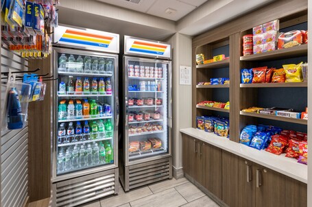 Baymont by Wyndham White Plains Elmsford - Image 23