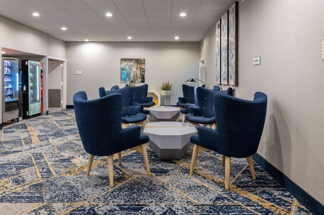 Baymont by Wyndham White Plains Elmsford - Image 27