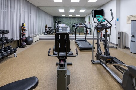 Baymont by Wyndham White Plains Elmsford - Image 11