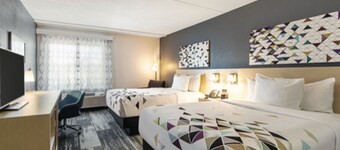 Baymont by Wyndham White Plains - Elmsford