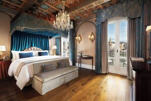 Royal Suite, 1 King Bed, Non Smoking, River View (Balcony)